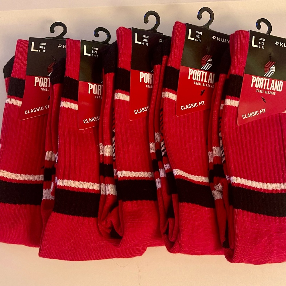 New Portland Trailblazers Crew Socks 5 Pair PKWY LG 6-12 shoe size